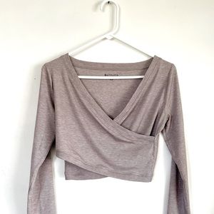 Athleta Criss Cross Wrap Long Sleeved  Crop Workout Yoga Top, Size XXS